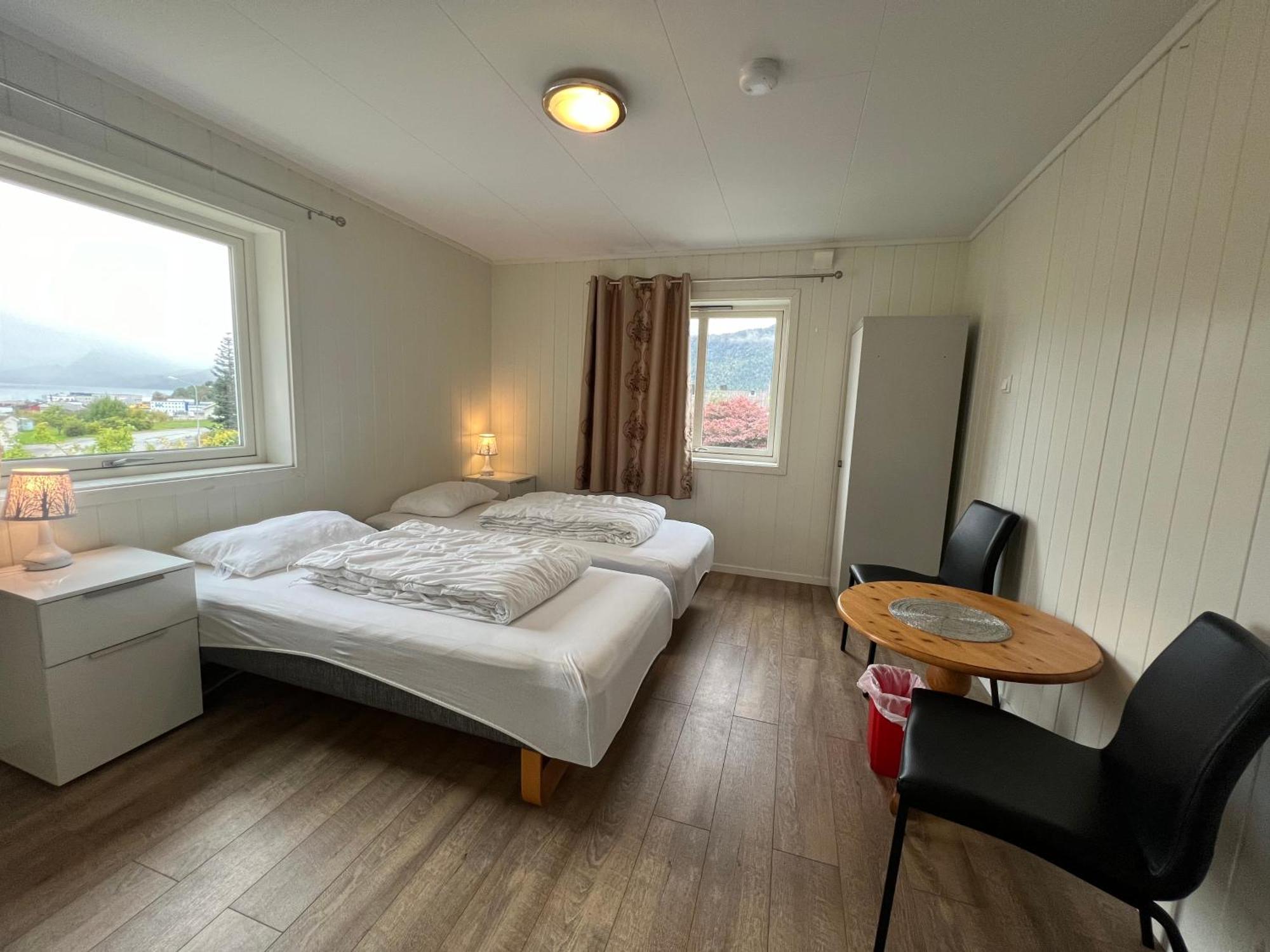 Andalsnes Gustehouse Appartement Buitenkant foto